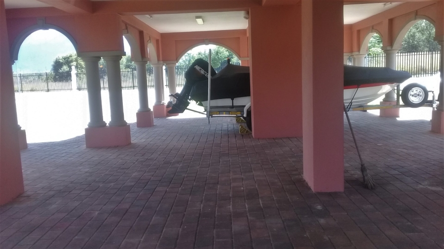 7 Bedroom Property for Sale in Ifafi North West